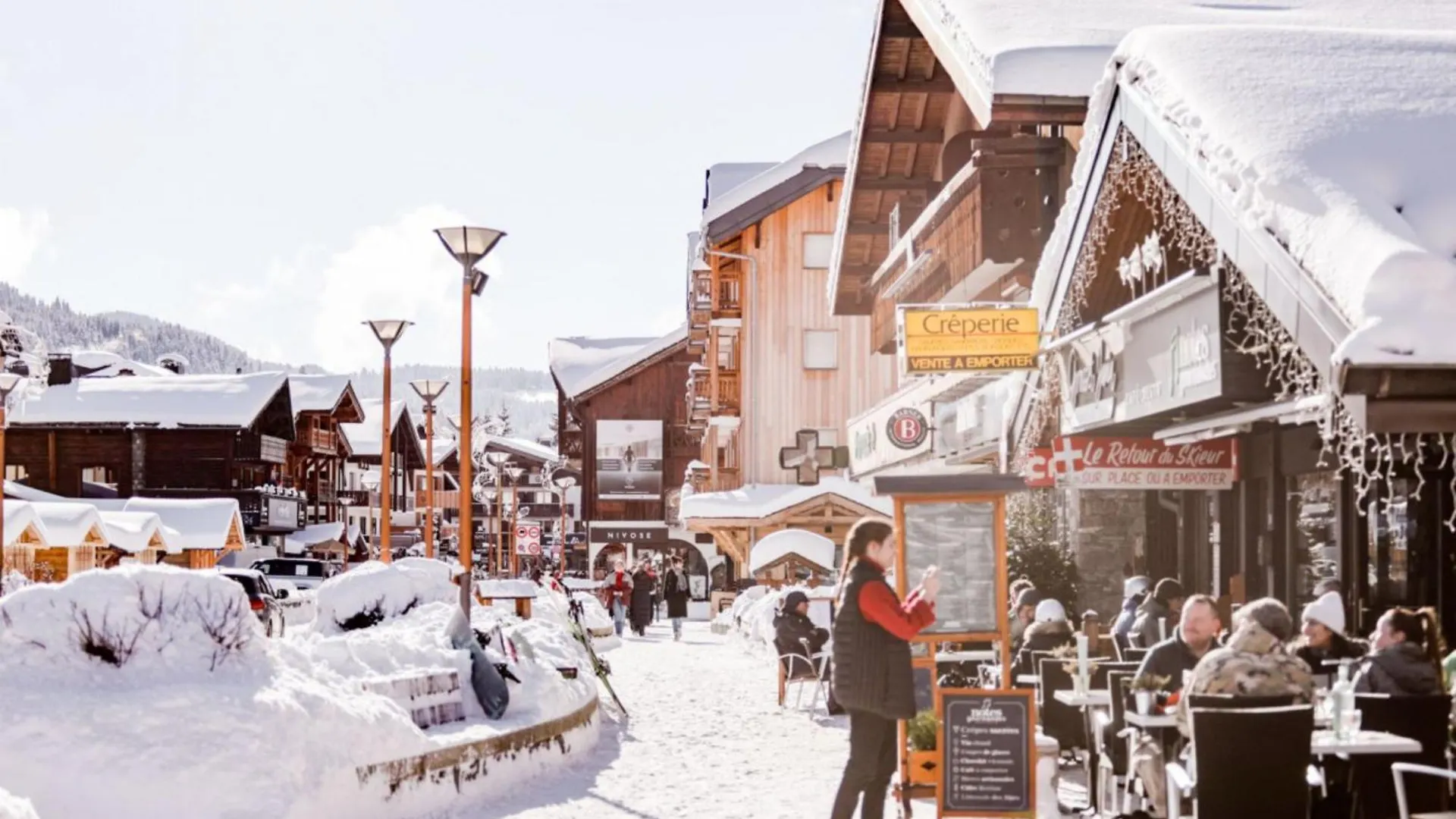 Apt Le Retour Aux Neiges - Les Gets